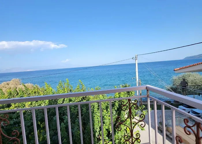 Panorama - Restaurant 2* Diakopto