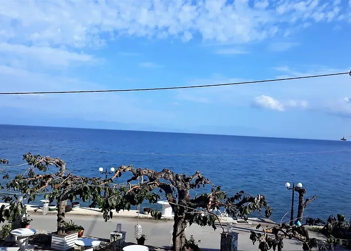 Panorama - Restaurant 2* Diakopto